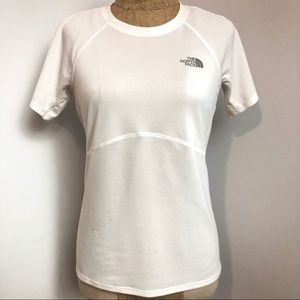 ‼️LAST CHANCE‼️ The North Face Flight Vapor Wick T
